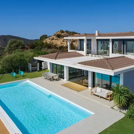 Marita - Luxury With Infinity Pool - Sud Sardegna * Chia