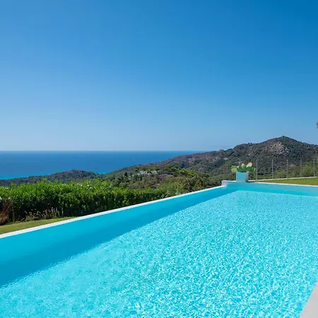 Marita - Luxury With Infinity Pool - Sud Sardegna Chia